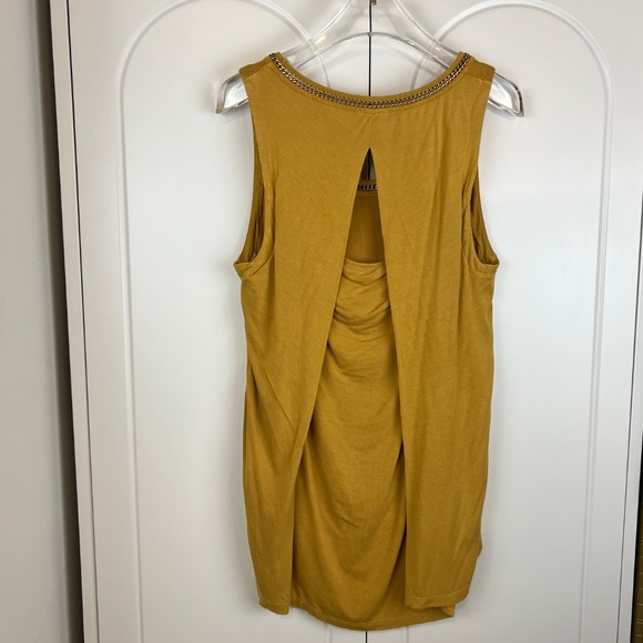 Rose & Olive Women's Jewel Tone Flowy Tank Top with Chain - Picture 2 of 6